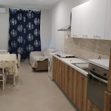Simplistic In With Balcony Appartamento *